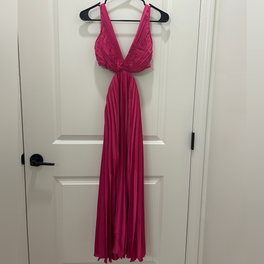 Abercrombie Giselle pleated cutout maxi dress
